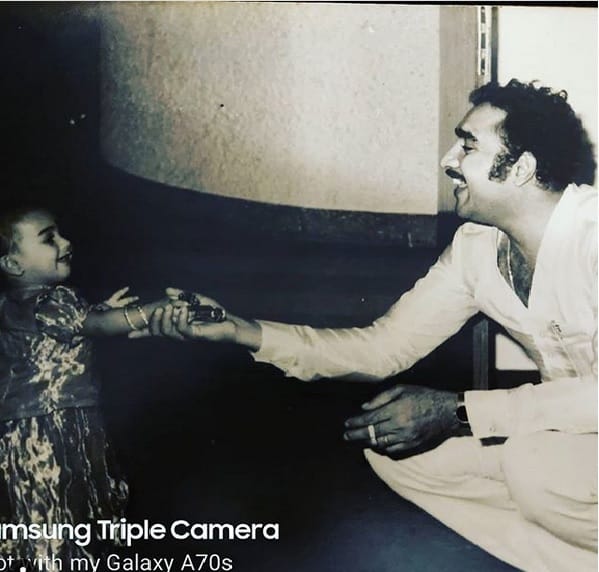 அப்பா கூடயிருக்கும் புகைப்படத்தை வெளியிட்ட நடிகை 1 Vanitha childhood photo