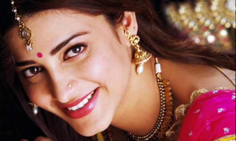 sruthi hasan1