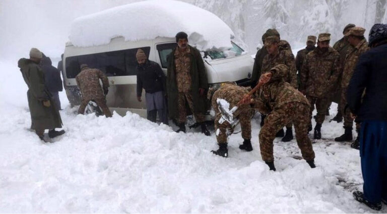 pakisthan snow drops