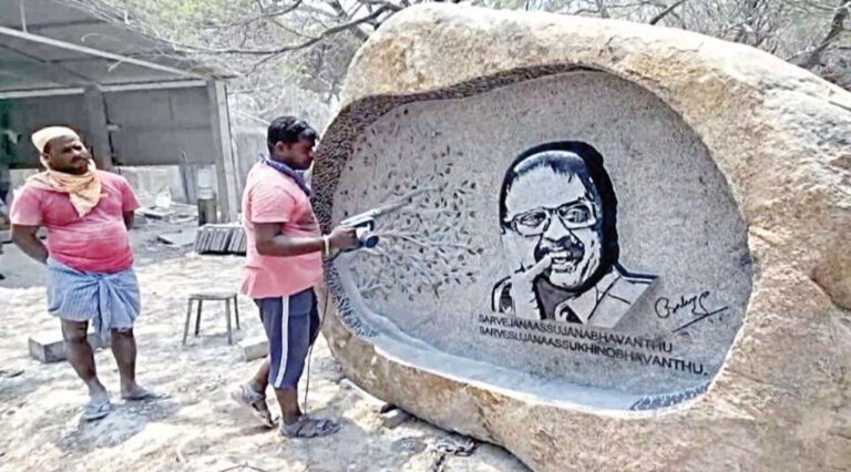 spb statue