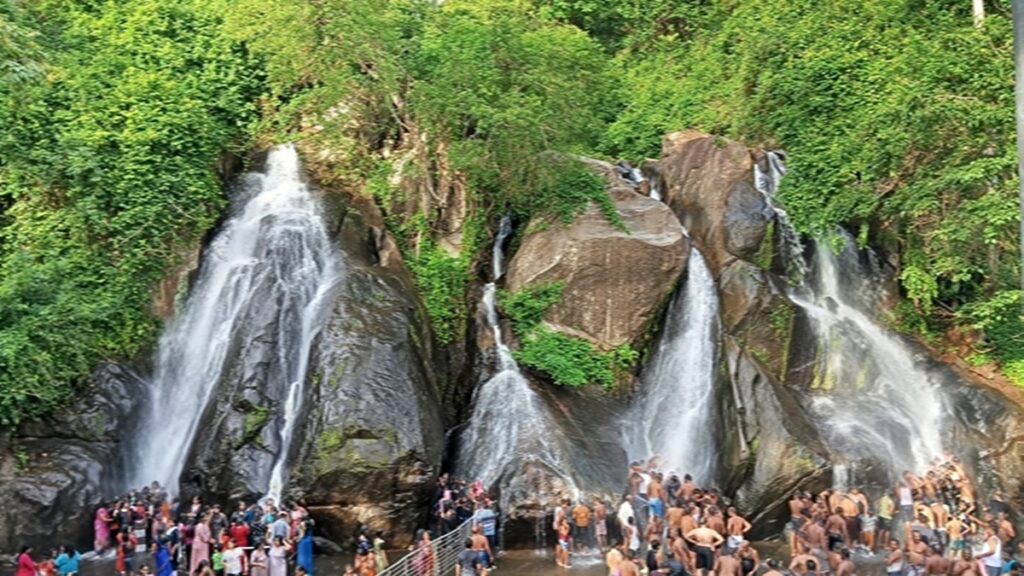 மந்தம் தான் இருந்தாலும் இன்னைக்கும் சண்டேல்லே…குற்றாலம் இன்று…