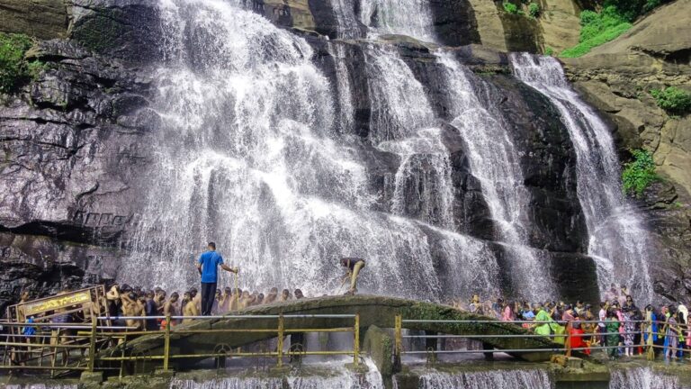 Falls