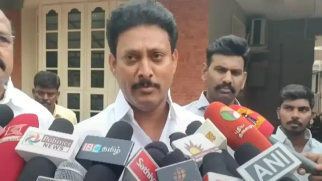 பள்ளி நிகழ்ச்சிகளை வரையறுப்பதற்கு தனி கமிட்டி… அமைச்சர் அன்பில் மகேஷ் பேட்டி…!