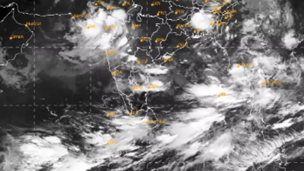 வங்கக்கடலில் நாளை குறைந்த காற்றழுத்த தாழ்வு பகுதி… அடுத்த ஒரு வாரத்திற்கு…? வானிலை எச்சரிக்கை…!