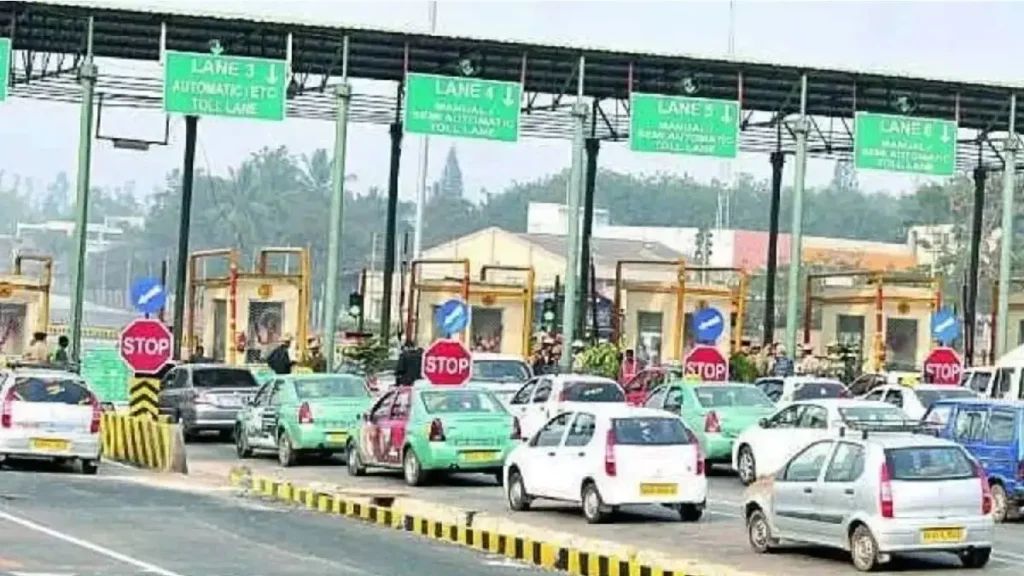 தமிழகத்தில் 25 சுங்கசாவடிகளில்… இன்று முதல் அமலுக்கு வரும் கட்டண உயர்வு…!