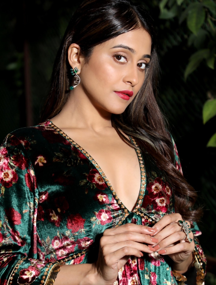 Can Regina Cassandra Break Bollywood’s Language Barrier?