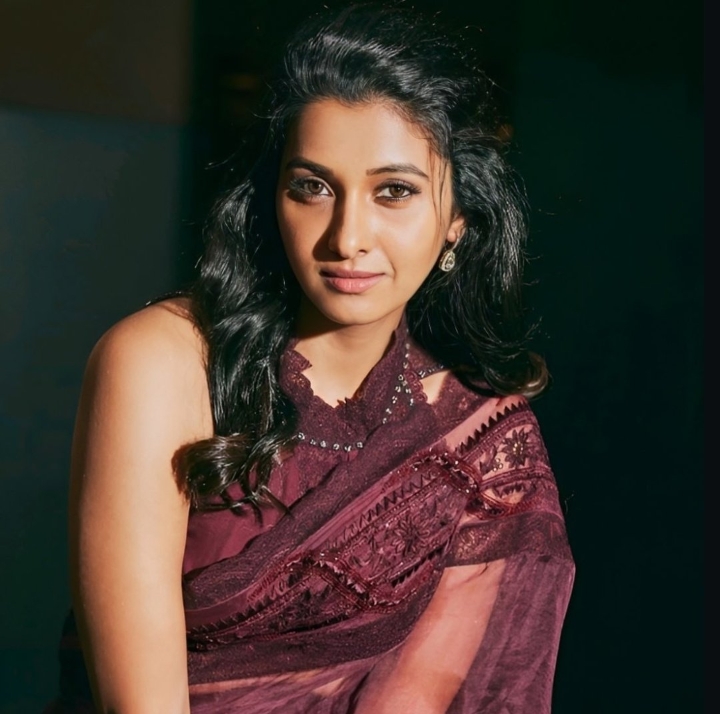 Priya Bhavani Shankar Shares Dream of Acting in Romantic Film with Allu Arjun