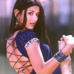 Sonali Bendre and Raj Thackeray Create Buzz at Marathi Bhasha Divas Event