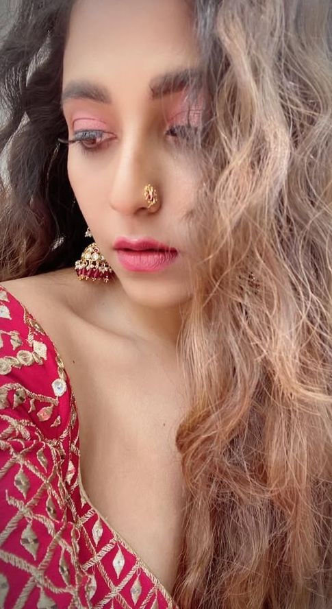 Anjali: A Journey Through Grace and Talent 7 screenshot 2025 02 06 21 38 28 66 1c337646f29875672b5a61192b9010f95884106436998358404