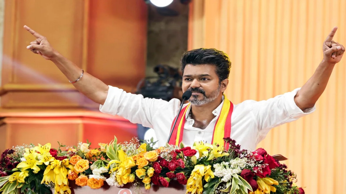 விஜய் கரூர் சம்பவம் பேட்டி சிபிஐ விசாரணை தமிழக வெற்றிக் கழகம்.