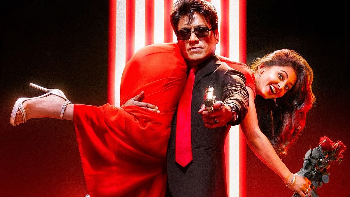 Actor-Director SJ Suryah receiving an award at the Touring Talkies Frame and Fame Awards 2026.