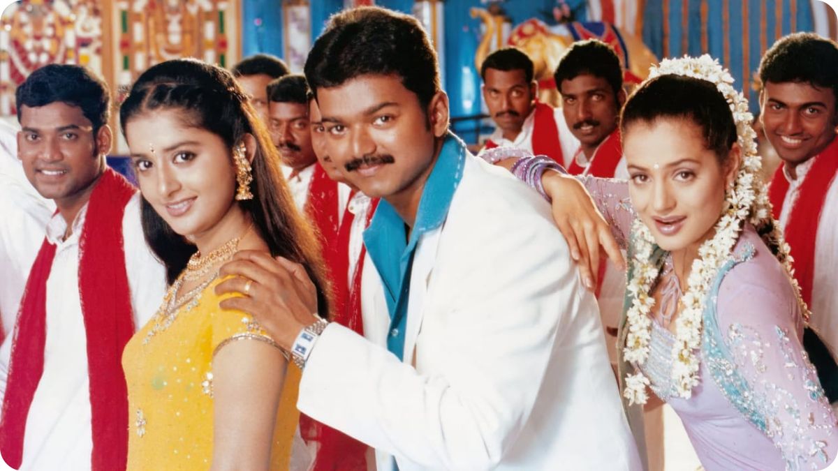 Director Jagan narrating Puthiya Geethai story to Thalapathy Vijay and SA Chandrasekhar.